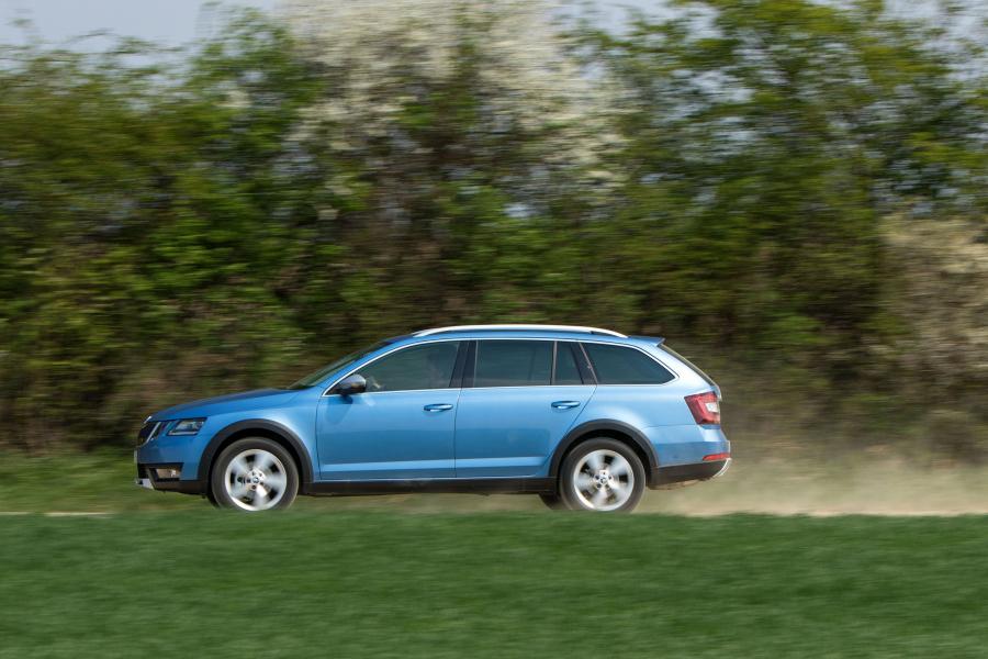  Skoda Octavia Scout 2017 года  (WW) (фото 22 из 40)
